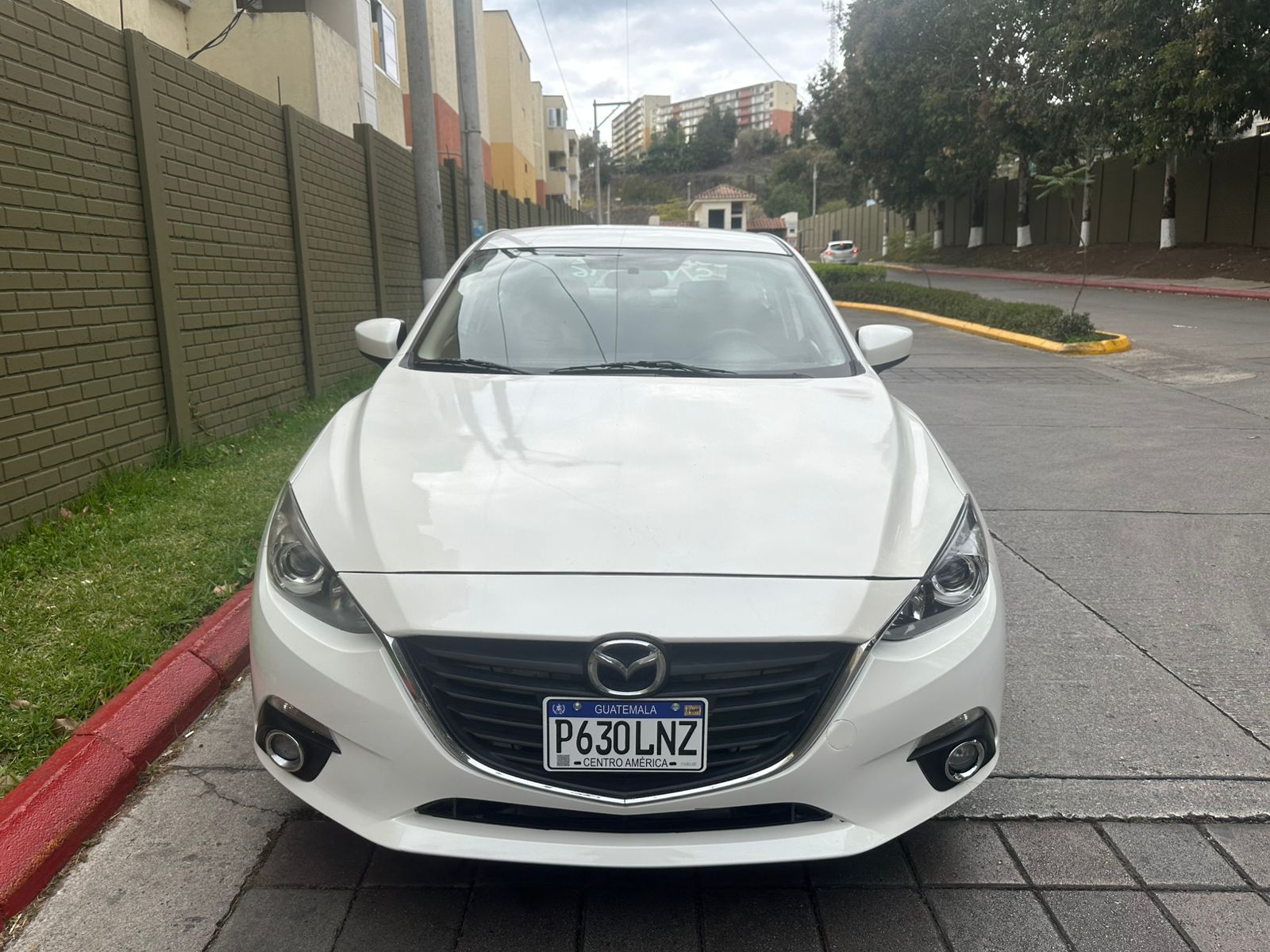 MAZDA 3 2014
